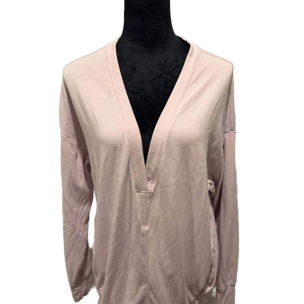 Fabletics Rosaline V-Neck Pullover Sweatshirt with Pockets in Pink